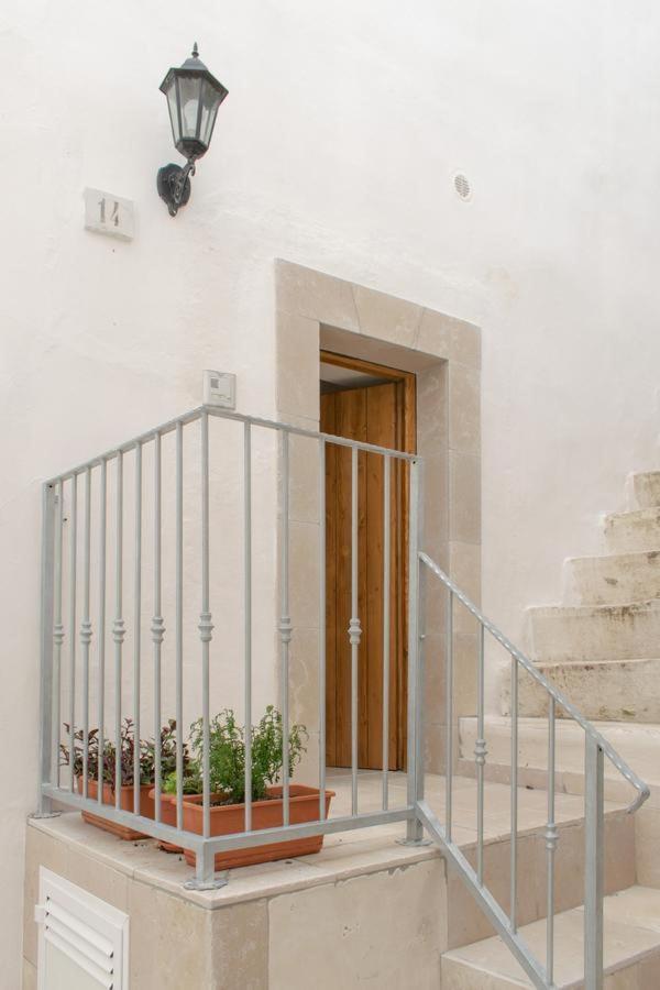 Mia & Mimi - Ostuni, Home Of Animal Lovers! Exterior photo
