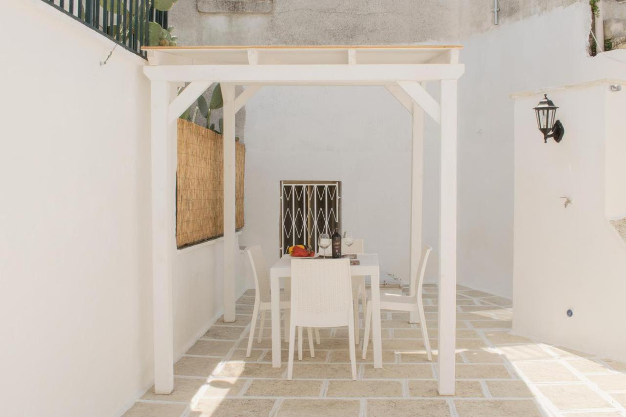 Mia & Mimi - Ostuni, Home Of Animal Lovers! Exterior photo